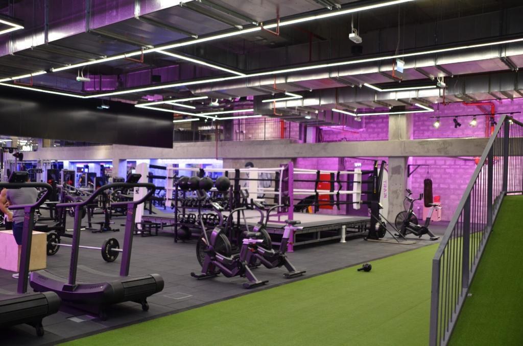 The gym interior at TRAIN The Mall WTC